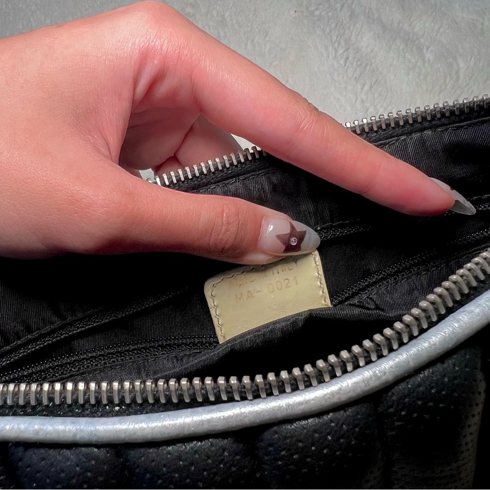 Authentic Vintage Christian Dior 2001 - Picture 5 of 7